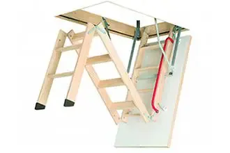 Чердачная лестница в доме