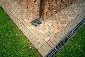 Правильная и надежная отмостка вокруг дома