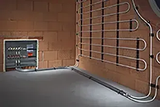 Теплая водяная стена в загородном доме