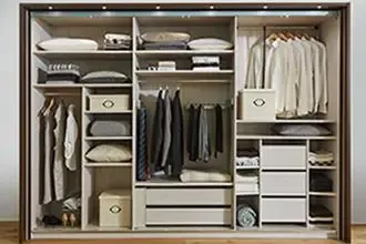 Зоны хранения и гардеробные в загородном доме