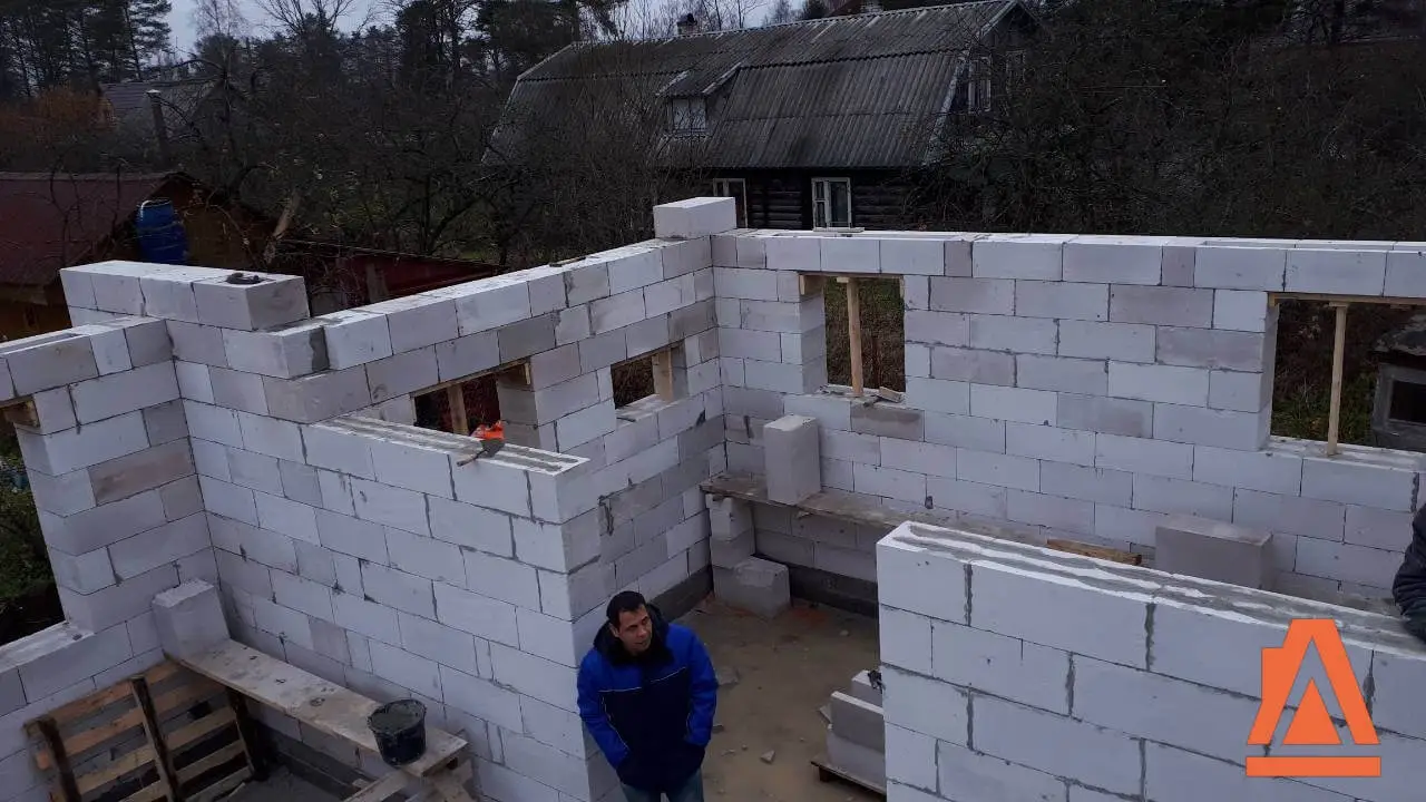 Строительство домов из пеноблоков с компанией «ДОМозавр»